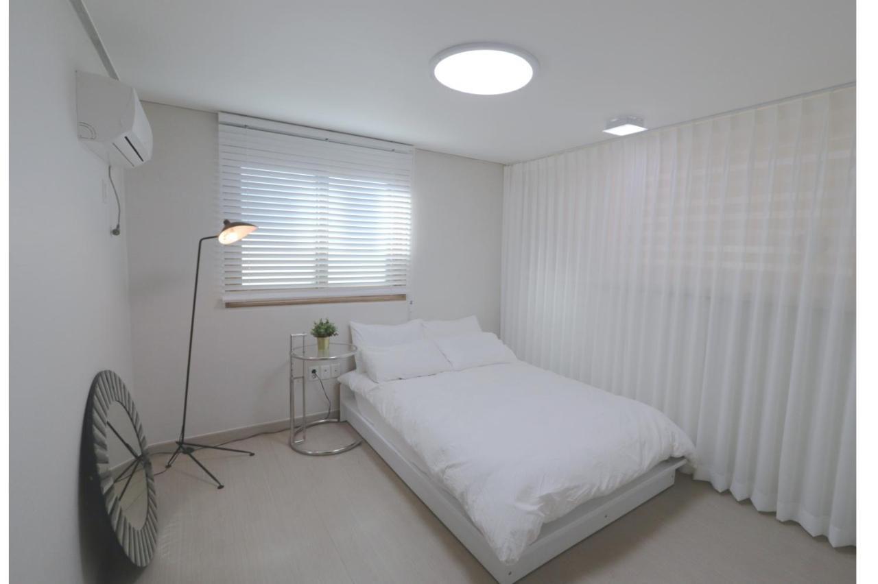 Apartamento Lovely House Hongdae Seúl Exterior foto